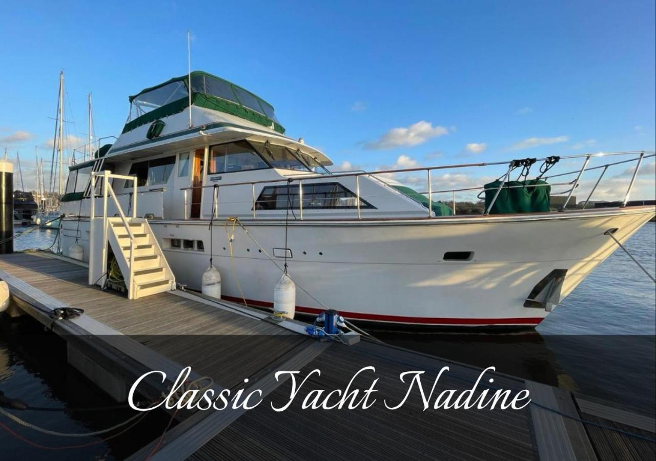 Classic Yacht Nadine In Poole Harbour, Dorset, With A Hot Tub Jacuzzi Zewnętrze zdjęcie