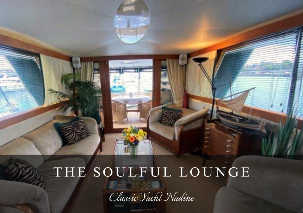 Classic Yacht Nadine In Poole Harbour, Dorset, With A Hot Tub Jacuzzi Zewnętrze zdjęcie