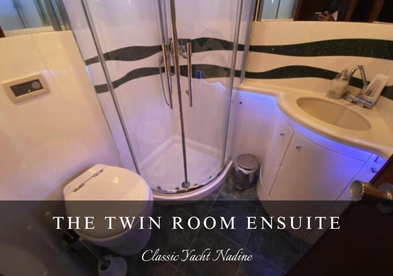 Classic Yacht Nadine In Poole Harbour, Dorset, With A Hot Tub Jacuzzi Zewnętrze zdjęcie